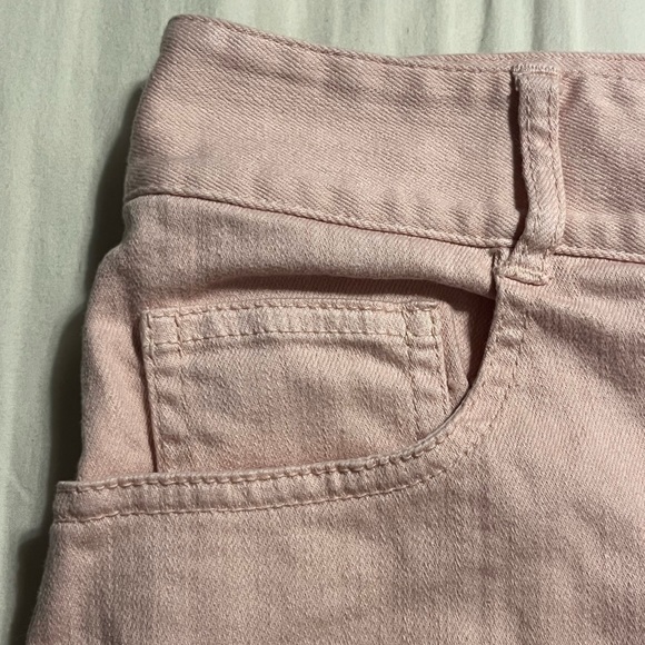 Chic Pink Carpenter Shorts - Picture 6 of 8